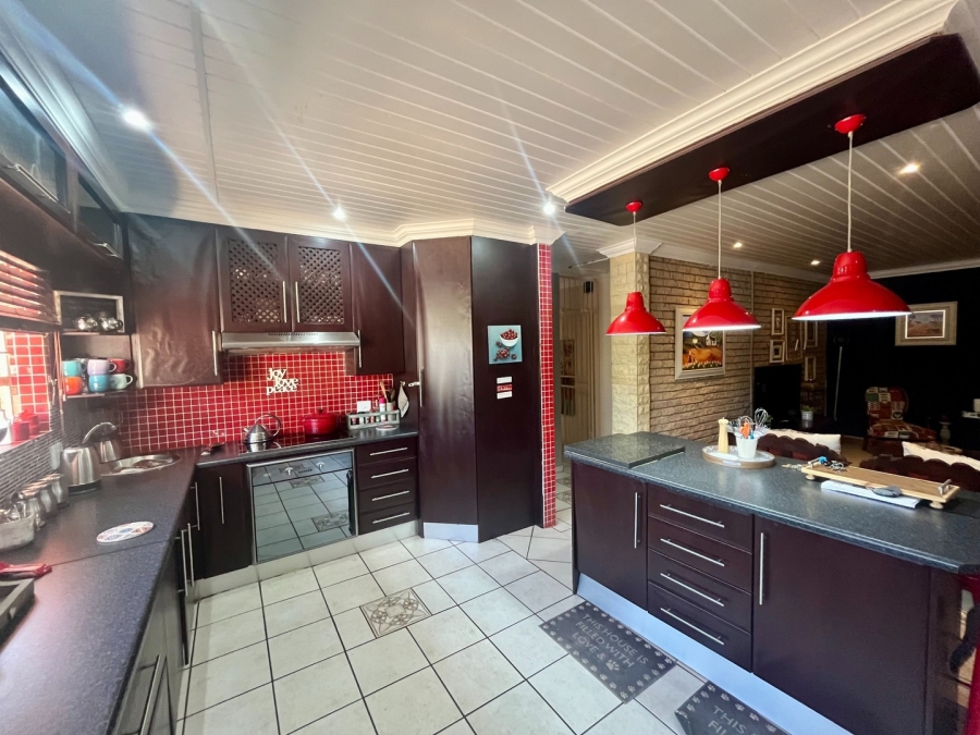 3 Bedroom Property for Sale in Doringkruin North West